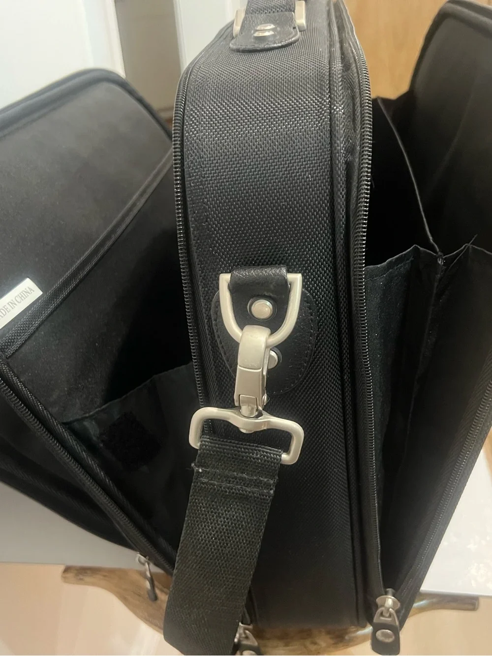 Dell N9158 Nylon Black Laptop Notebook Case Carrying Bag / Briefcase